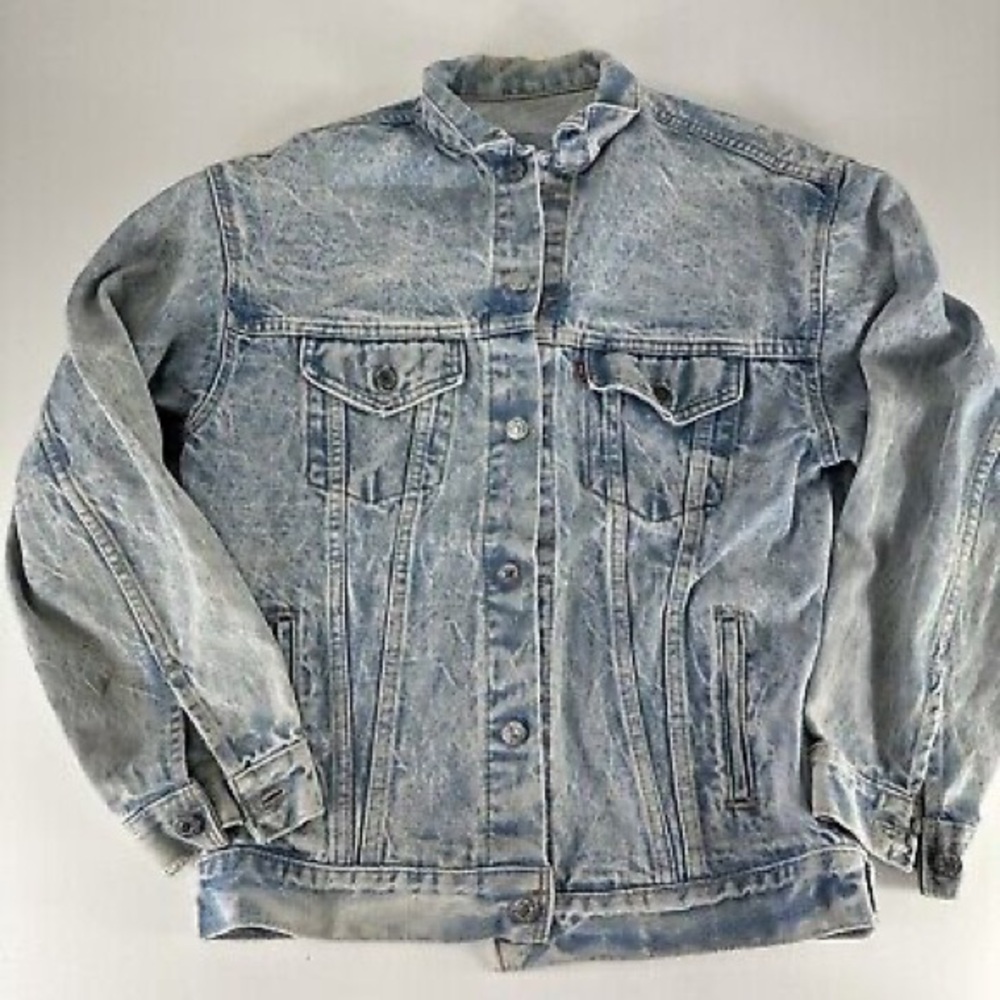 Vintage, Levi's Light Blue Jean Jacket